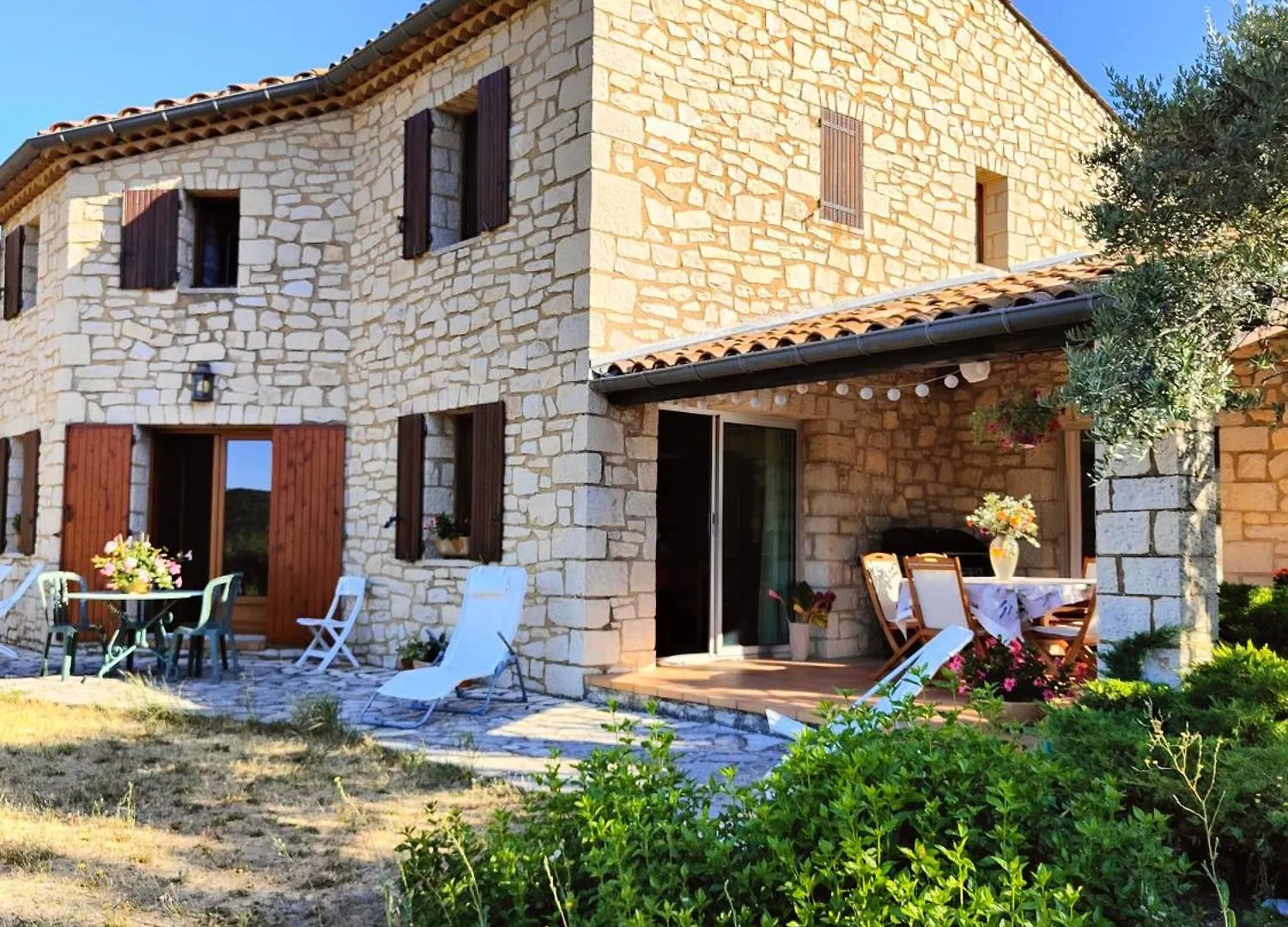 Chambres Chez L'Habitant Montbrun-les-Bains 0*,  Franciaország